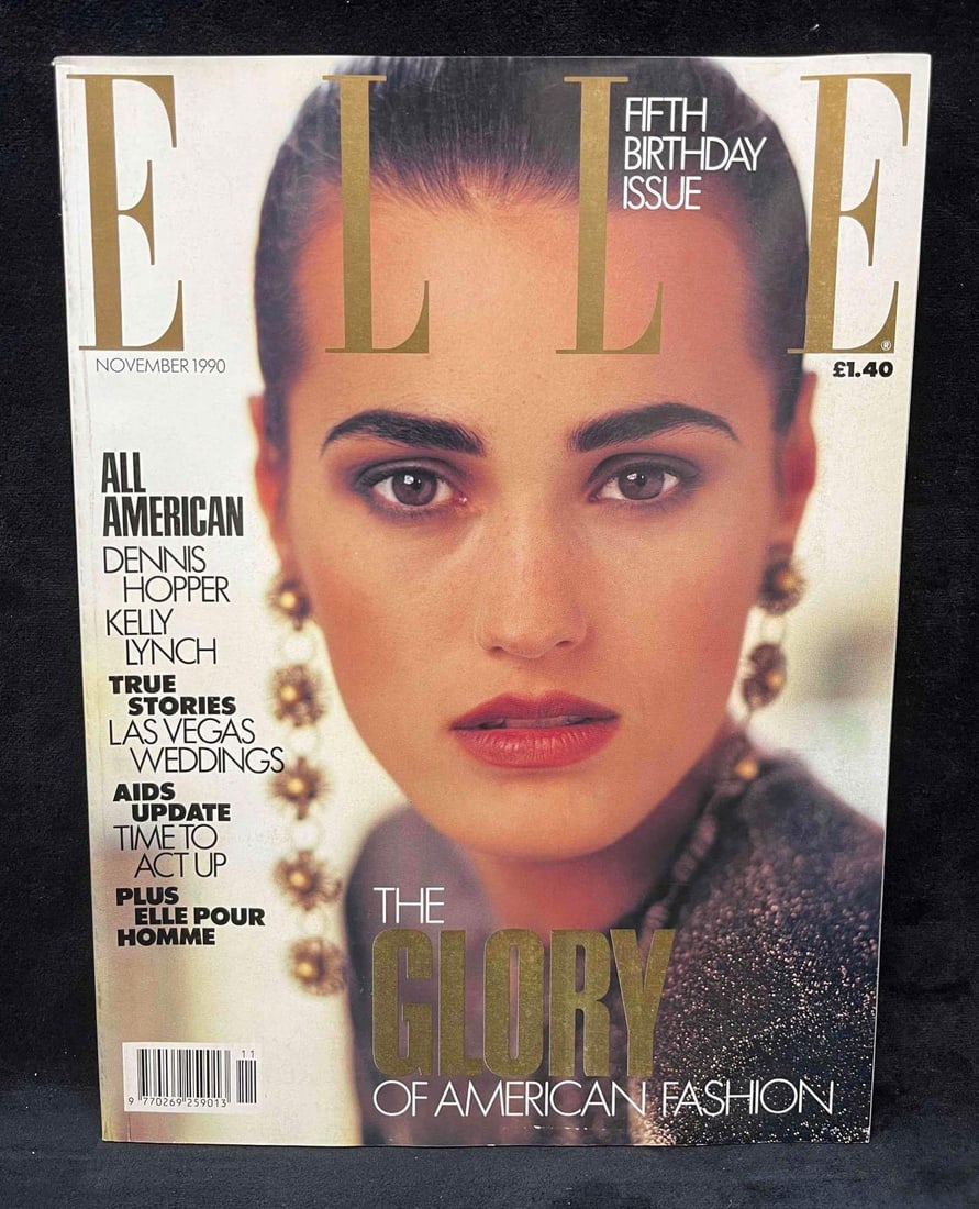 Vintage Elle UK Magazine November 1990 Yasmin Le Bon: This lot contains a Vintage Elle UK Magazine November 1990 Yasmin Le Bon. It is approx 11 3/4" x 8 3/4" and it weighs about 1.7lbs. Overall the vintage magazine is in good used condition with