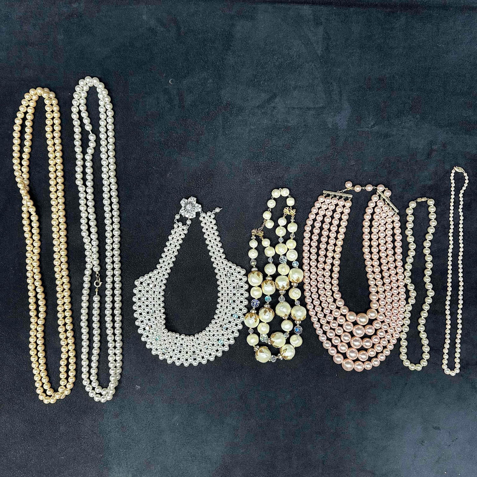 Faux Pearl Costume Jewelry Necklace Set of Seven 7 Necklaces (1 of 8)