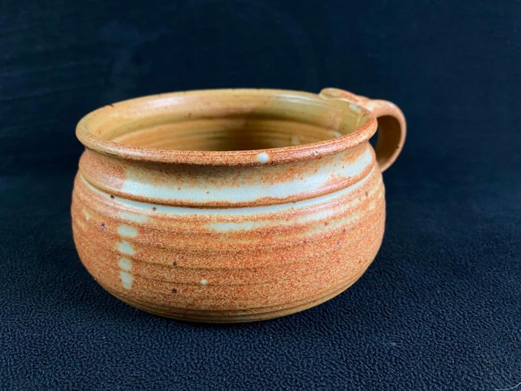 Vintage Earthenware Bowl (1 of 4)