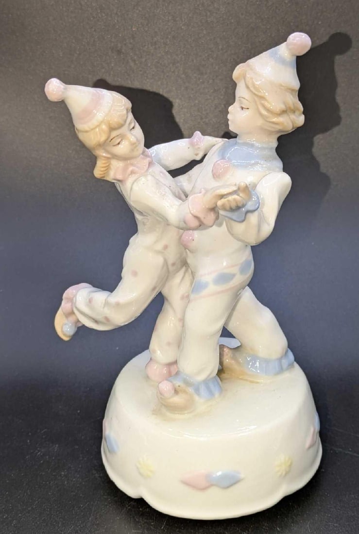 Vintage Porcelain Clown Kids Music Box (1 of 5)