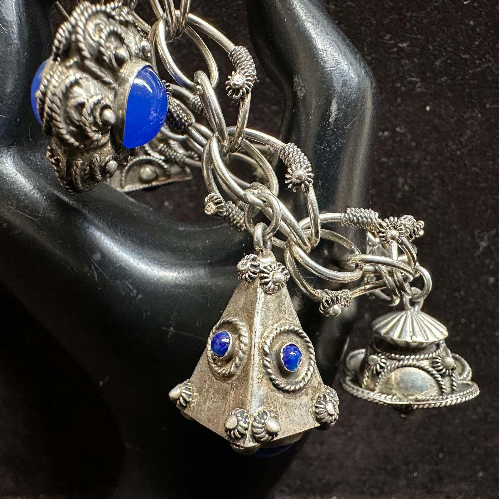 Floral Motif Wire Chain Italy 800 Silver Stone Charm Bracelet O20 (1 of 9)