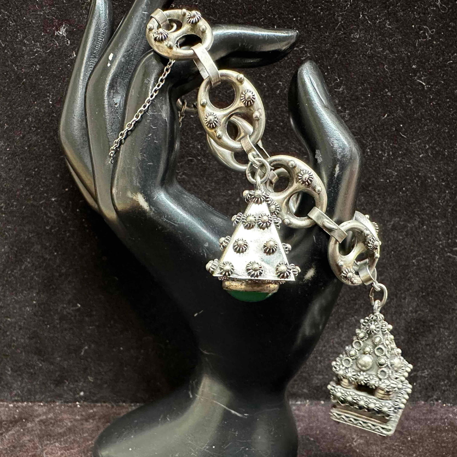 Etruscan Revival Style Puffed Mariner Chain Link 800 Silver Trinket Charm Bracelet H91: This item is in good pre-owned, previously used/displayed condition with noticeable light wear, and surface scratches. Please reference all photos for full details. This piece of jewelry has been test