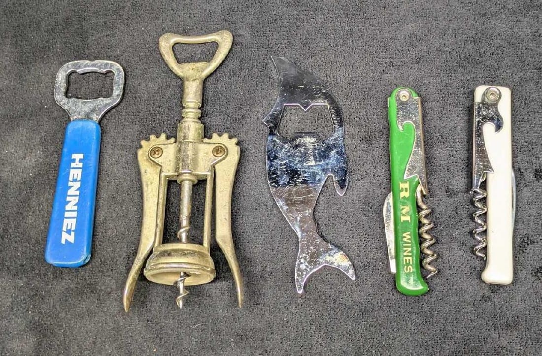 5 Vintage Bottle Openers And Waiter's Friends (1 of 7)