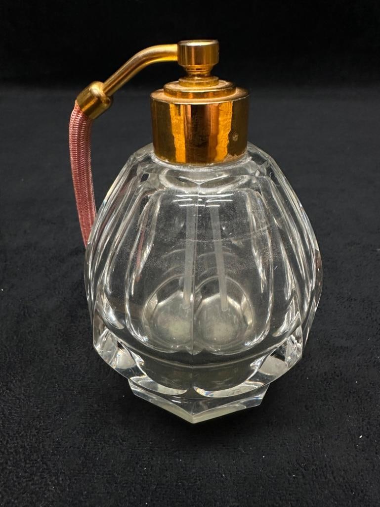 8-Sided Crystal Perfume Atomizer (1 of 3)