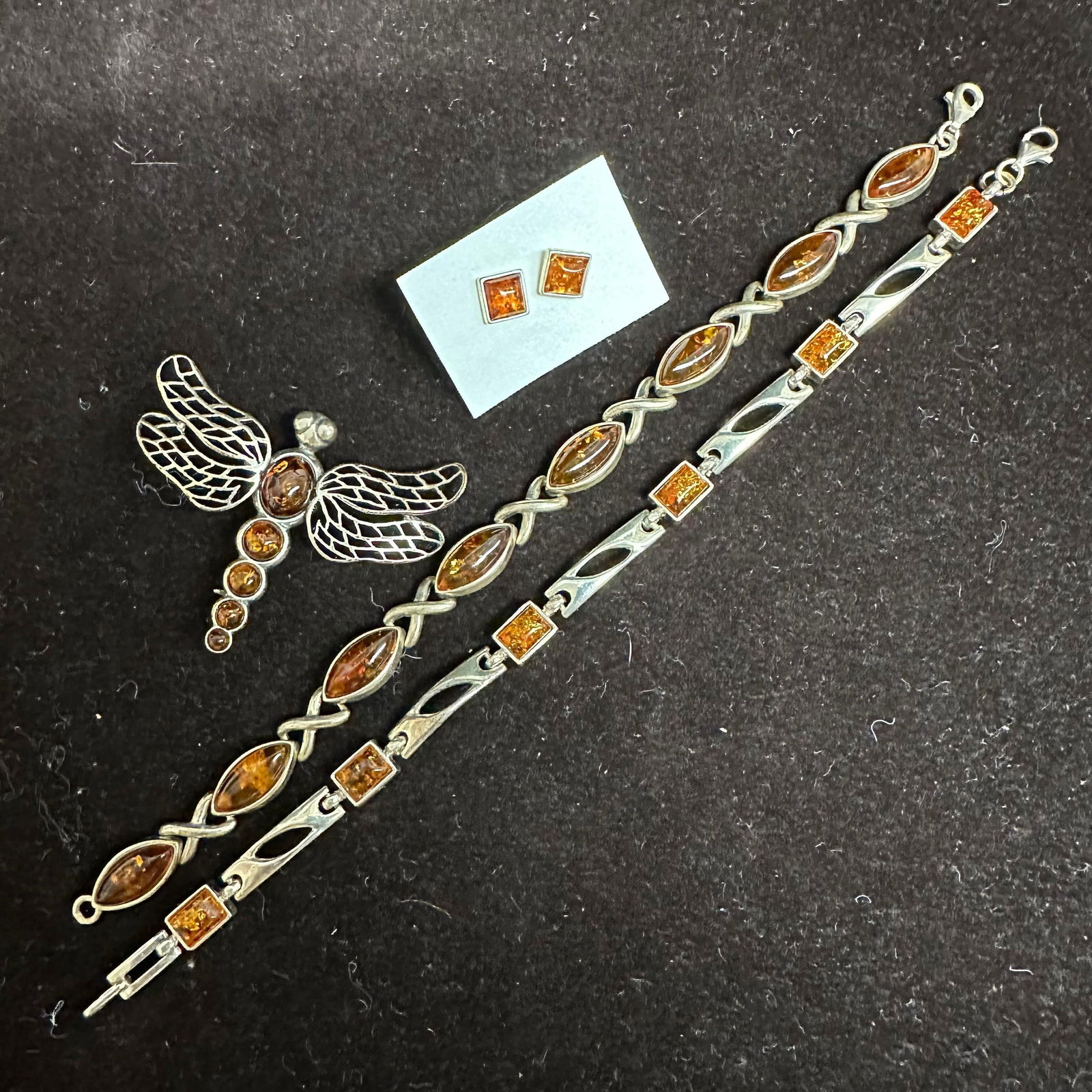 Sterling Silver Amber Dragonfly Brooch Earrings and Bracelets Set M6: These items are in good pre-owned, previously used/displayed condition with noticeable light wear and surface scratches. Please reference all photos for full details. These pieces of jewelry have been