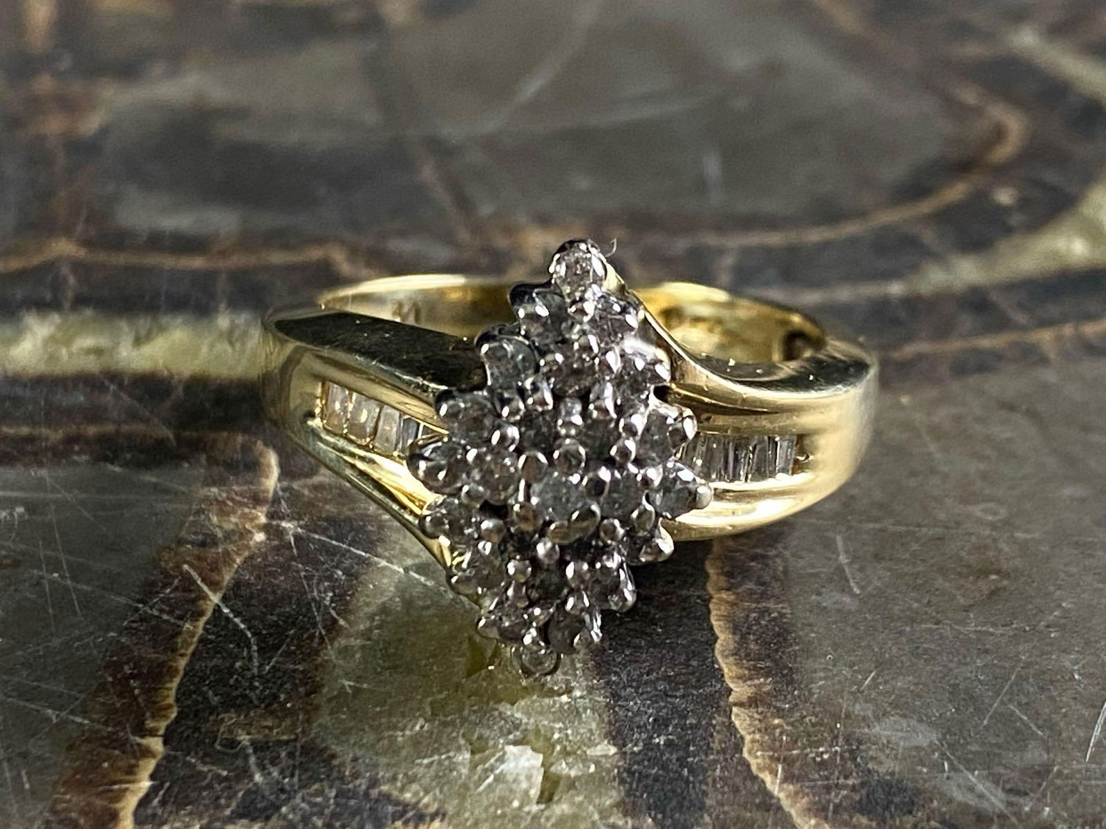 Vintage 10K Gold Natural Diamond Cluster Ring (1 of 7)