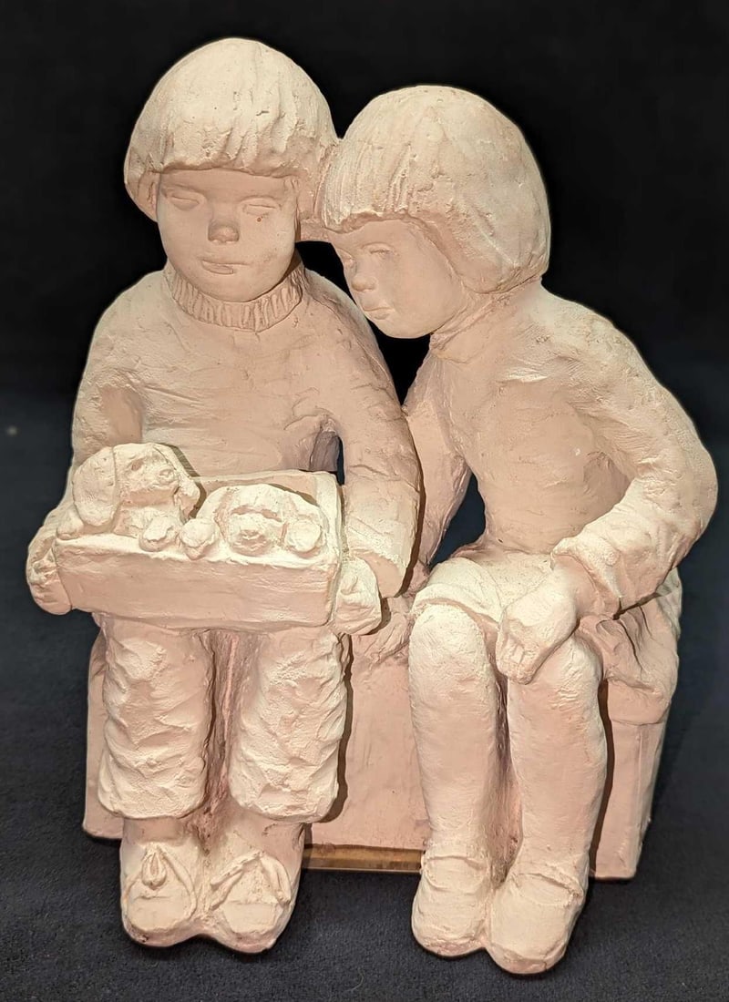 Austin Productions Boy & Girl Dee Crowley Chalkware (1 of 7)