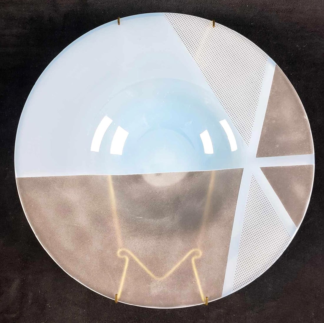 Geometric Abstract Fused Glass Plate by Grant 1985: Geometric Abstract Fused Glass Plate by Grant 1985. This modern looking plate is in great used condition. There are no known signs of chips, cracks, or other imperfections. The plate is made from fuse