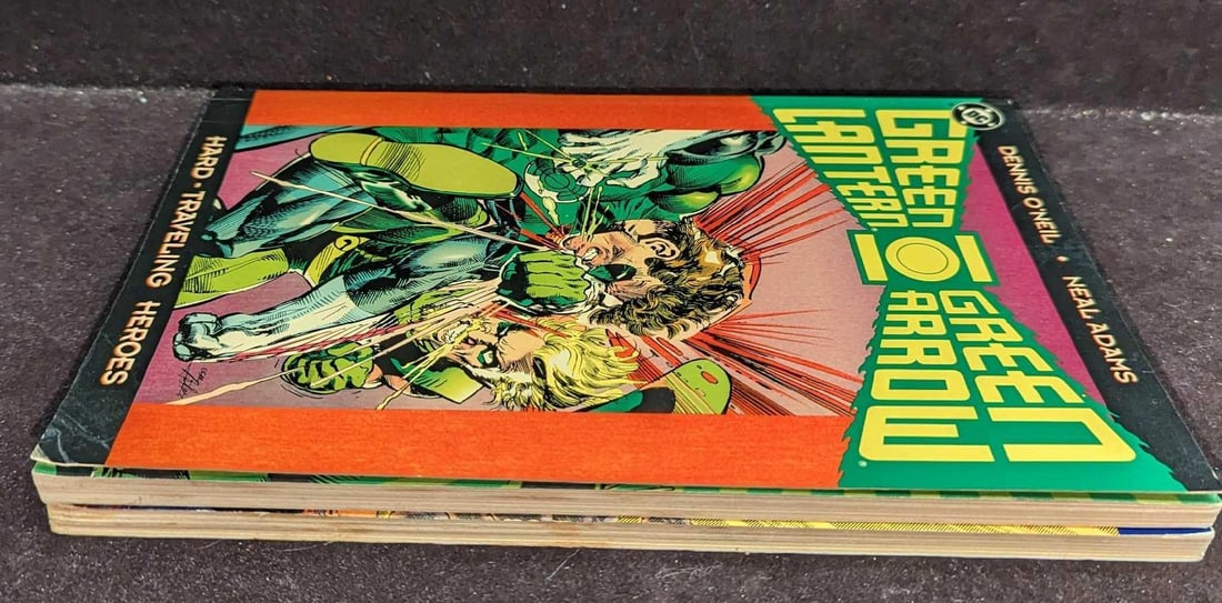 2 DC Comics Green Lantern Paperbacks - 4