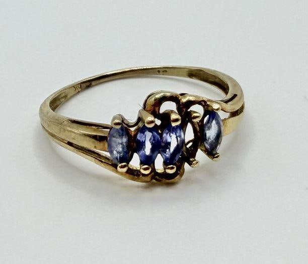 10k Gold Tanzanite Ring (1 Stone Missing) (1 of 3)