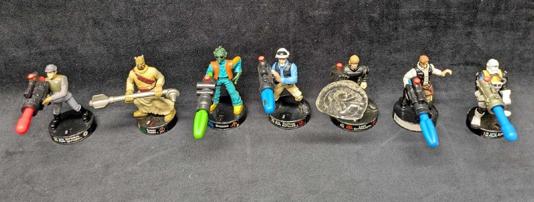 19 Star Wars Attacktix Tabletop Game Figures - 6