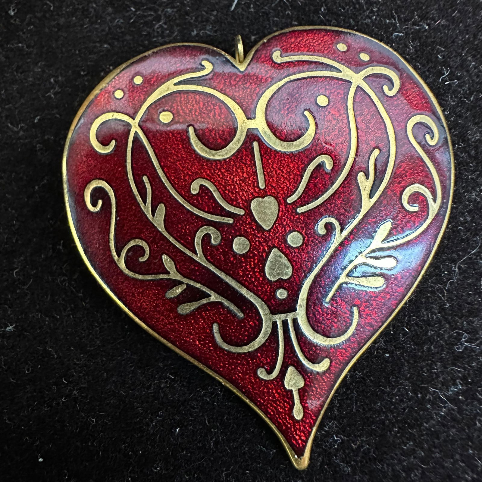 Metropolitan Museum of Art MMA Red Enamel Heart Brooch Pin Pendant 1985 (1 of 5)