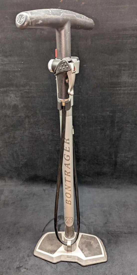 Manual Floor Air Pump Supercharger Bontrager: Manual Floor Air Pump Supercharger Bontrager. This is approx 10" x 4" x 29" and it weighs 4.34 lbs. The pump was tested and it works. The pump has some signs of wear, markings, and scratches.