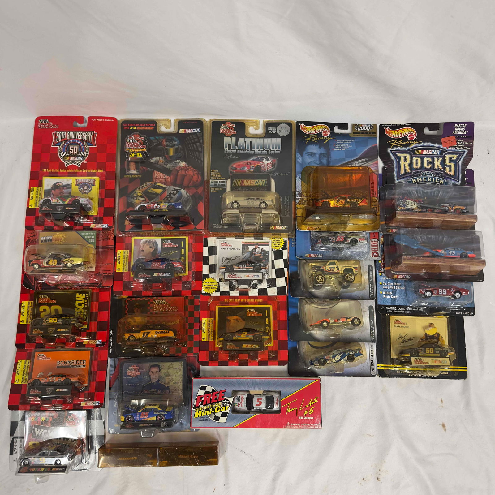 Racing Champions Hot Wheels 1:64 Scale Collectors Set Lot of 24 NASCAR Replica Stock Cars (1 of 8)