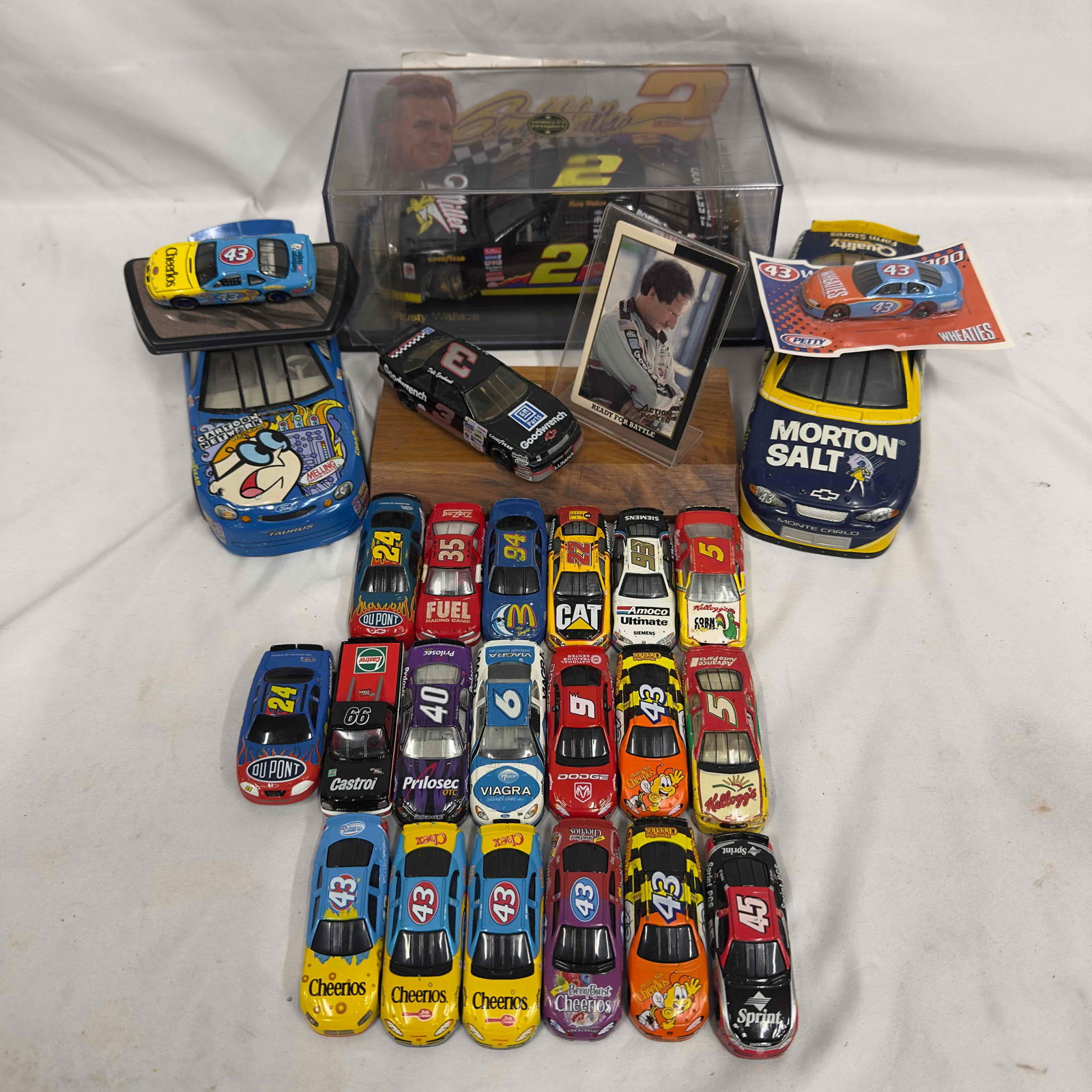 Die Cast NASCAR Set 1:64 and 1:24 Scale Lot of Twenty Five 25 Cars (1 of 9)