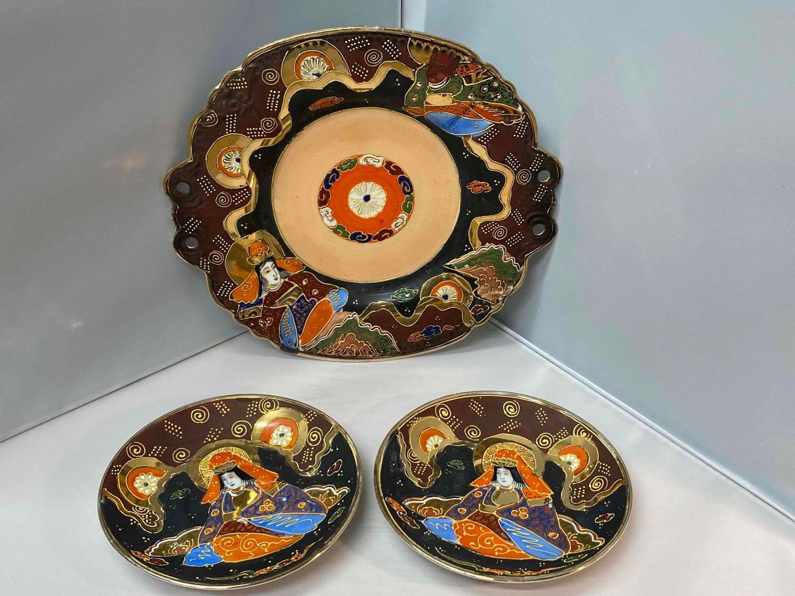 Vintage Japan Hand Painted Enamel Moriage Porcelain Saucers & Tray (1 of 5)