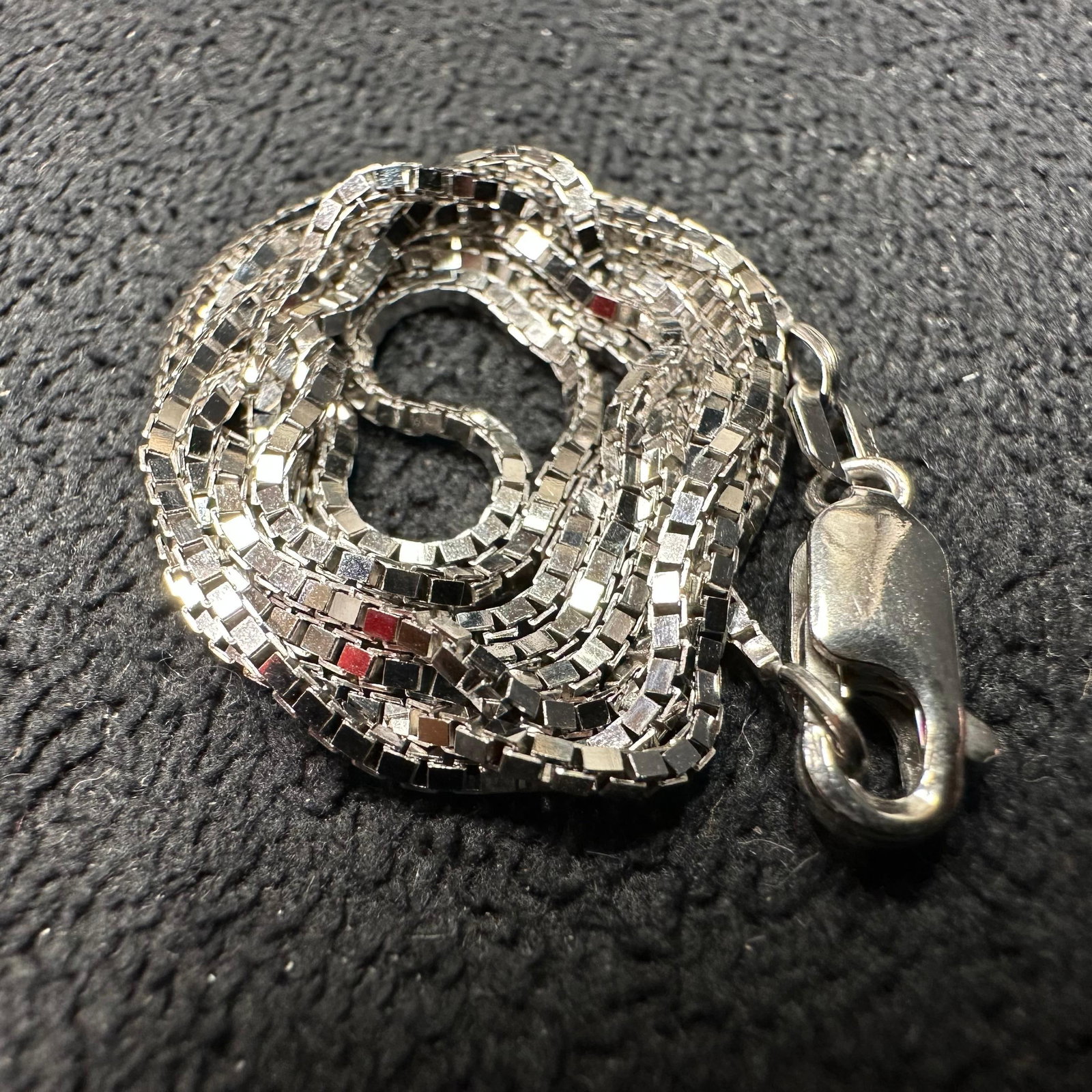 14K White Gold Silver Tone Box Chain Necklace: This item is in good pre-owned, previously used/displayed condition with noticeable light wear and surface scratches. Please reference all photos for full details. This piece of jewelry has been teste