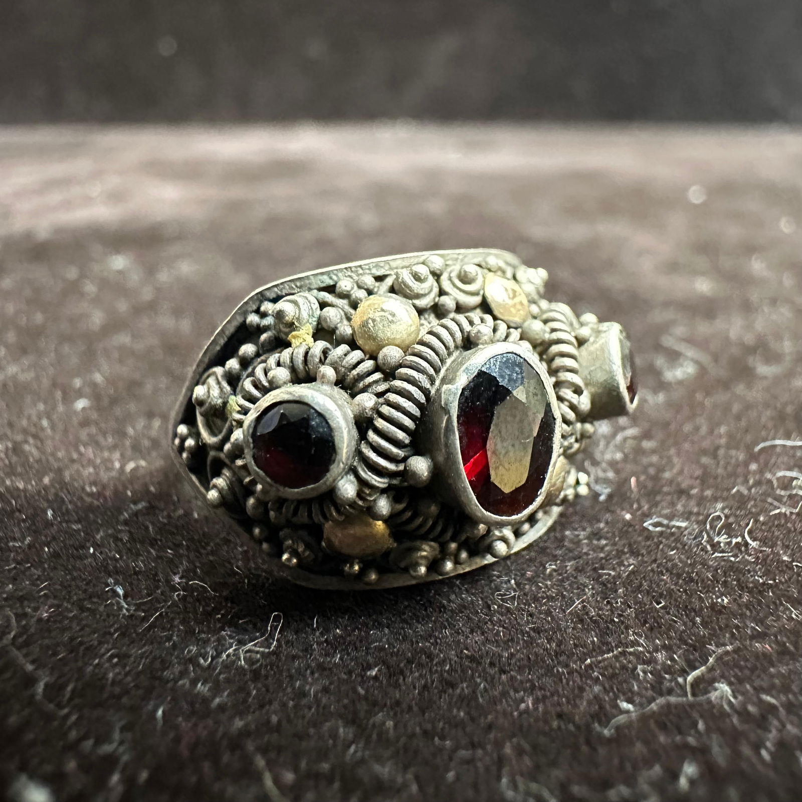 Three Red Garnet Stone Setting 925 Sterling Silver Ring - 2