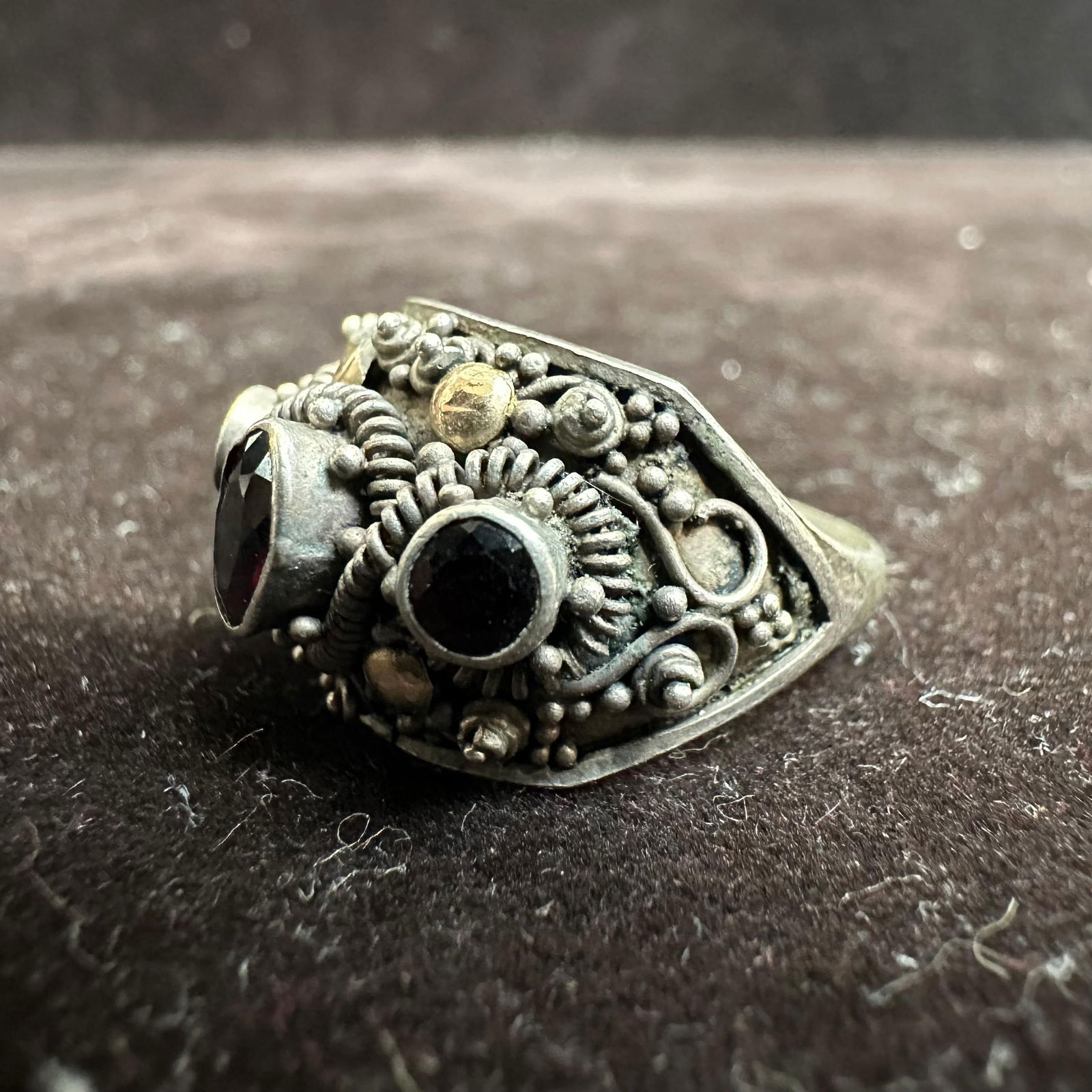 Three Red Garnet Stone Setting 925 Sterling Silver Ring - 5