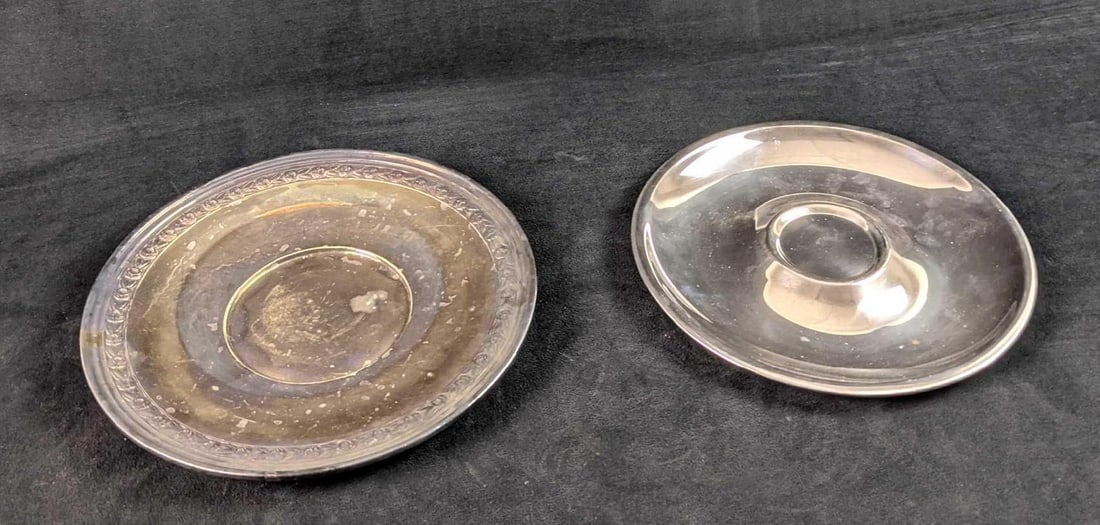 Two Vintage Silverplate Serving Plates (1 of 8)