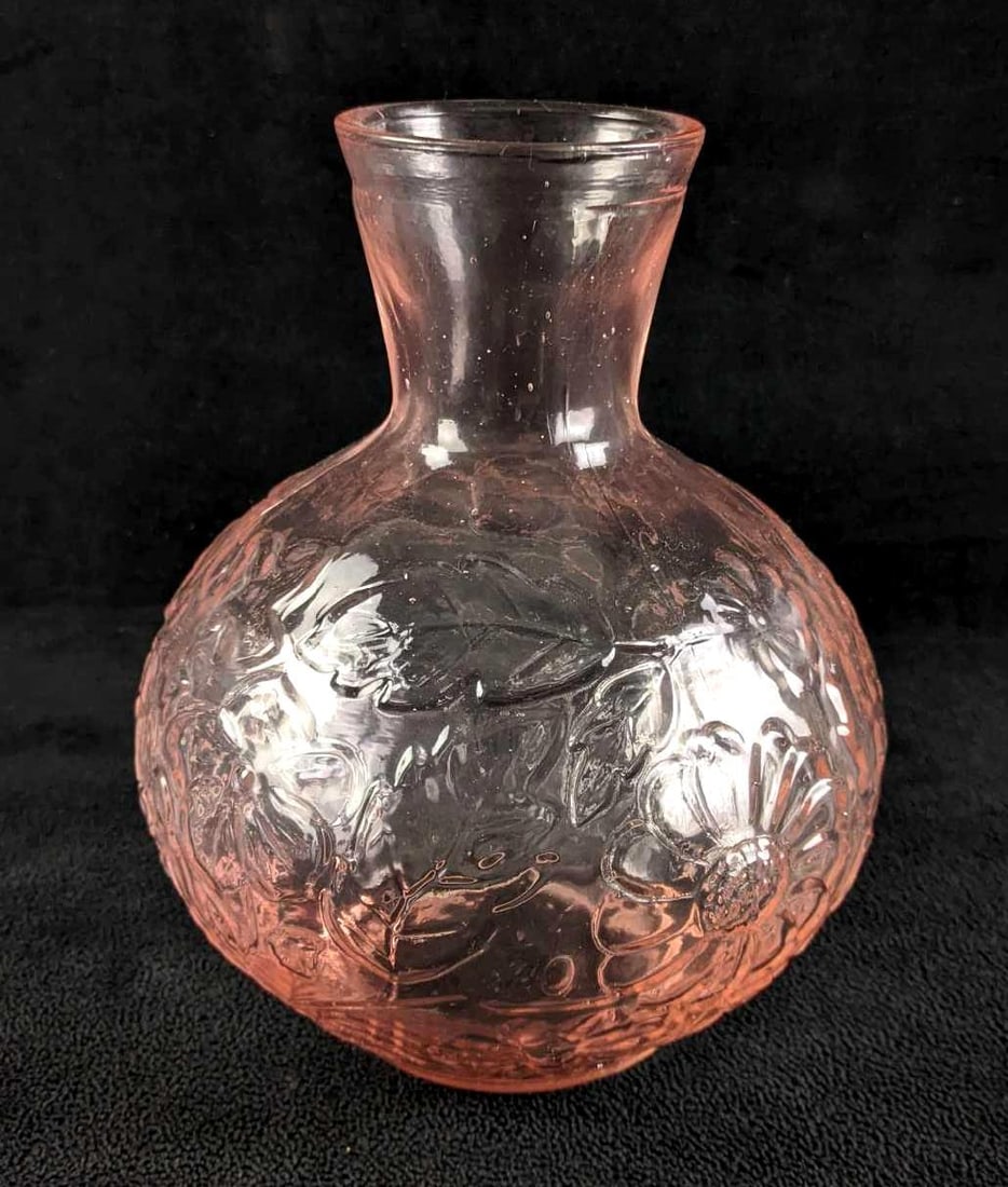 Vintage Bulb Shaped Floral Pink Clear Glass Vase: Vintage Bulb Shaped Floral Pink Clear Glass Vase Vintage Bulb Shaped Floral Pink Clear Glass Vase. The maker and date of creation are unknown. The vase is approx 5" x 5" x 6" and is in a