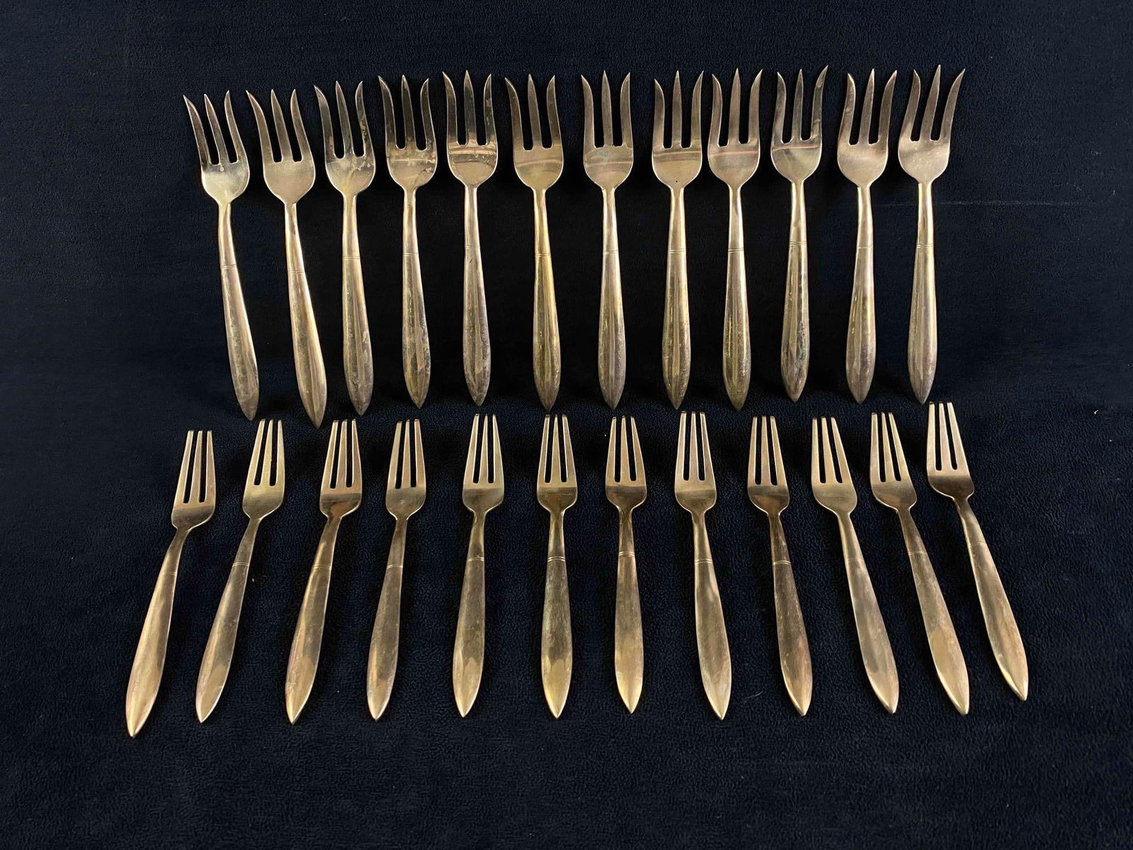 Antique Siam India Brass Forks: Antique Siam India Brass Forks Solid Brass Siam India 32 oz total 12 Count 6" Fancy Forks 12 Count 5.5" Forks Very good condition