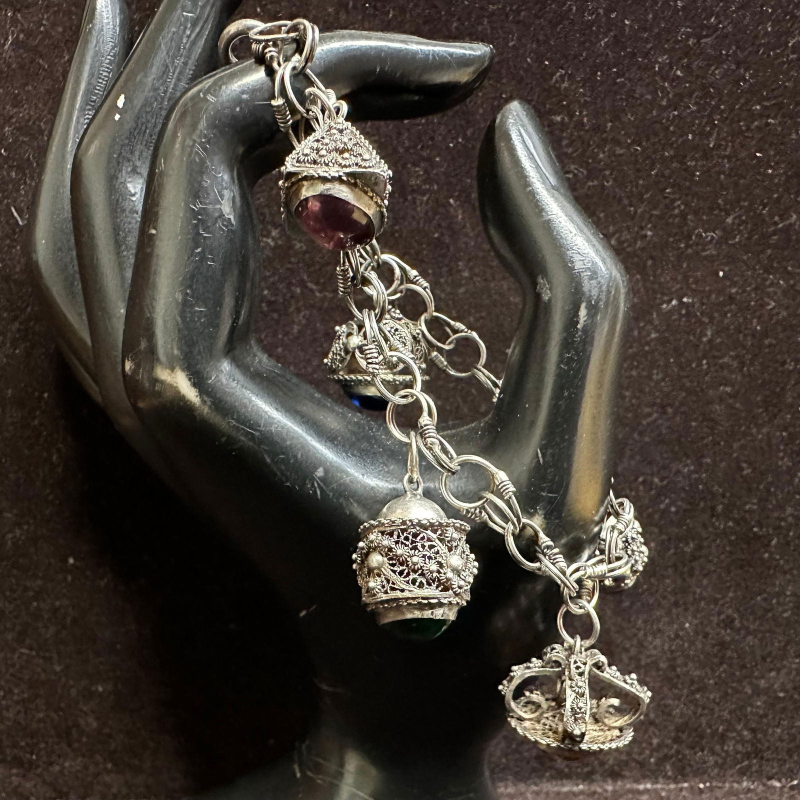 Multi Colored Glass Ornate Fob Charm Silver Thin Chain Bracelet T2: This item is in good pre-owned, previously used/displayed condition with noticeable light wear and surface scratches. Please reference all photos for full details. This piece of jewelry has been teste