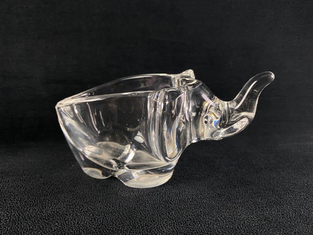 Pressed Glass Elephant Candy Dish (1 of 6)