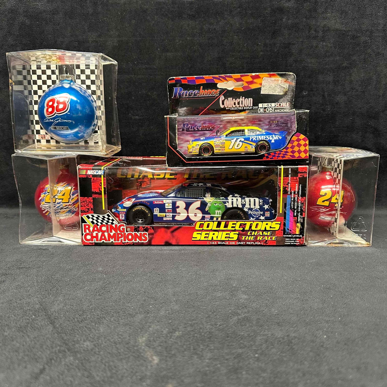 Nascar Collectibles Set Ornaments Die Cast Cars: These collectibles are in like new condition never being removed from packaging. These items are in like new, previously displayed condition with light wear, and surface scratches on outer packaging.