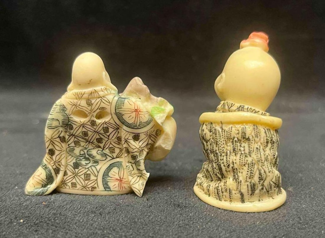 Two Netsuke Figurines - 3