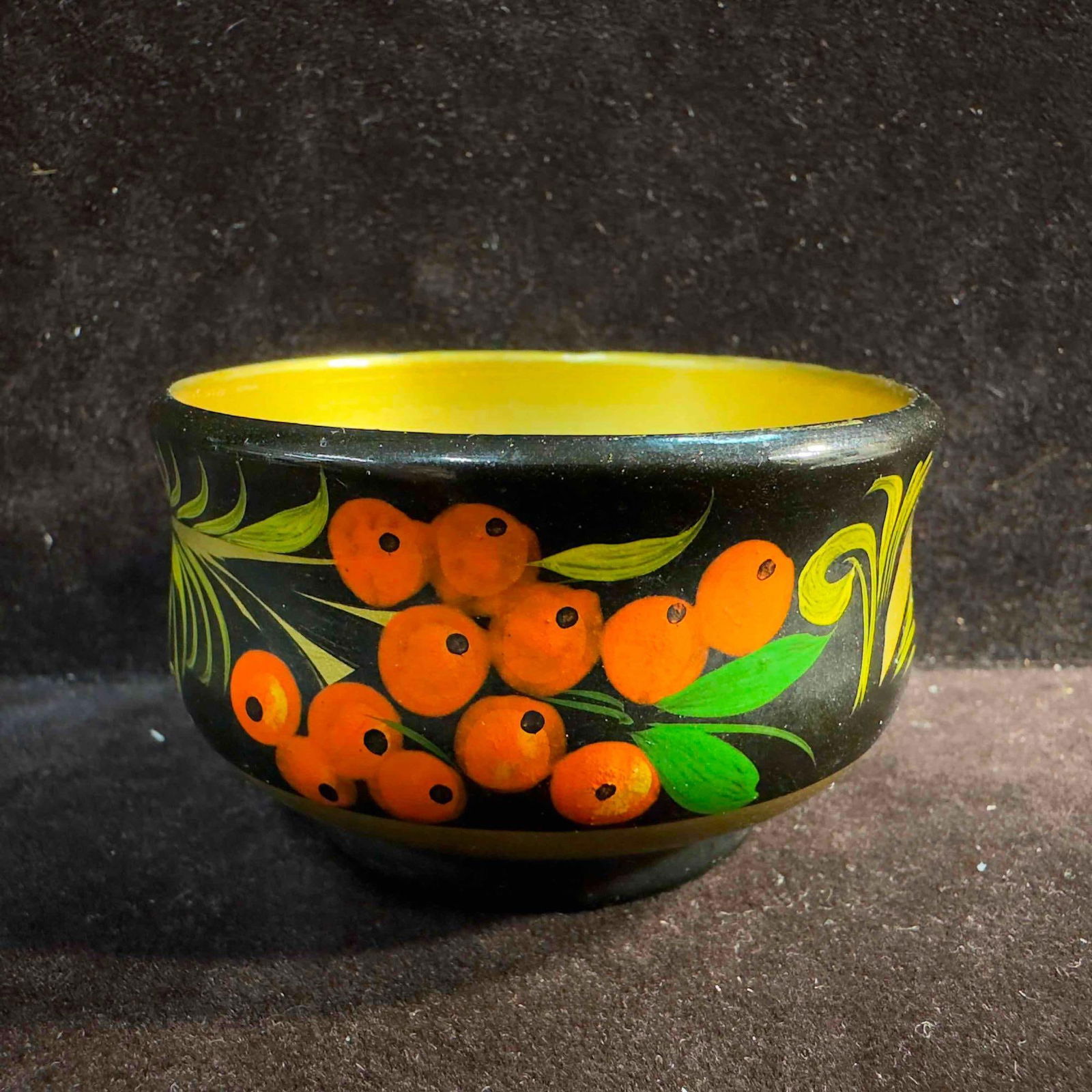 Hand Painted Black Lacquer Wood Small Bowl Folk Art Gold Design: Hand Painted Black Lacquer Wood Small Bowl Folk Art Gold Design. This black lacquer wood bowl has a hand painted design of red fruit with gold paint inside. This item is in good pre-owned, previously