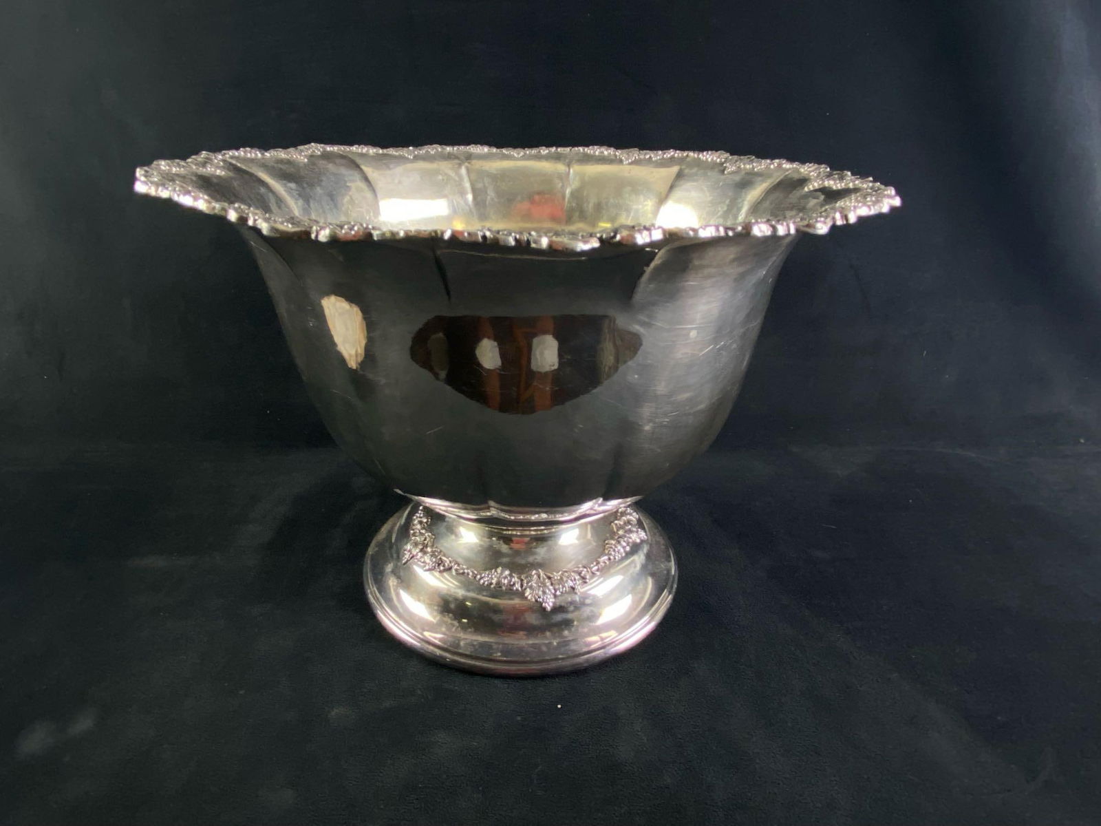 Vintage Derby S.H. Co IS 3805 Large Bowl / Award Cup: This Vintage piece has been tested and researched prior to listing. Please view all pictures they are part of our description. Metal - Silver Plated Color - Silver Maker - Derby S.H. Co Weight - 5.5