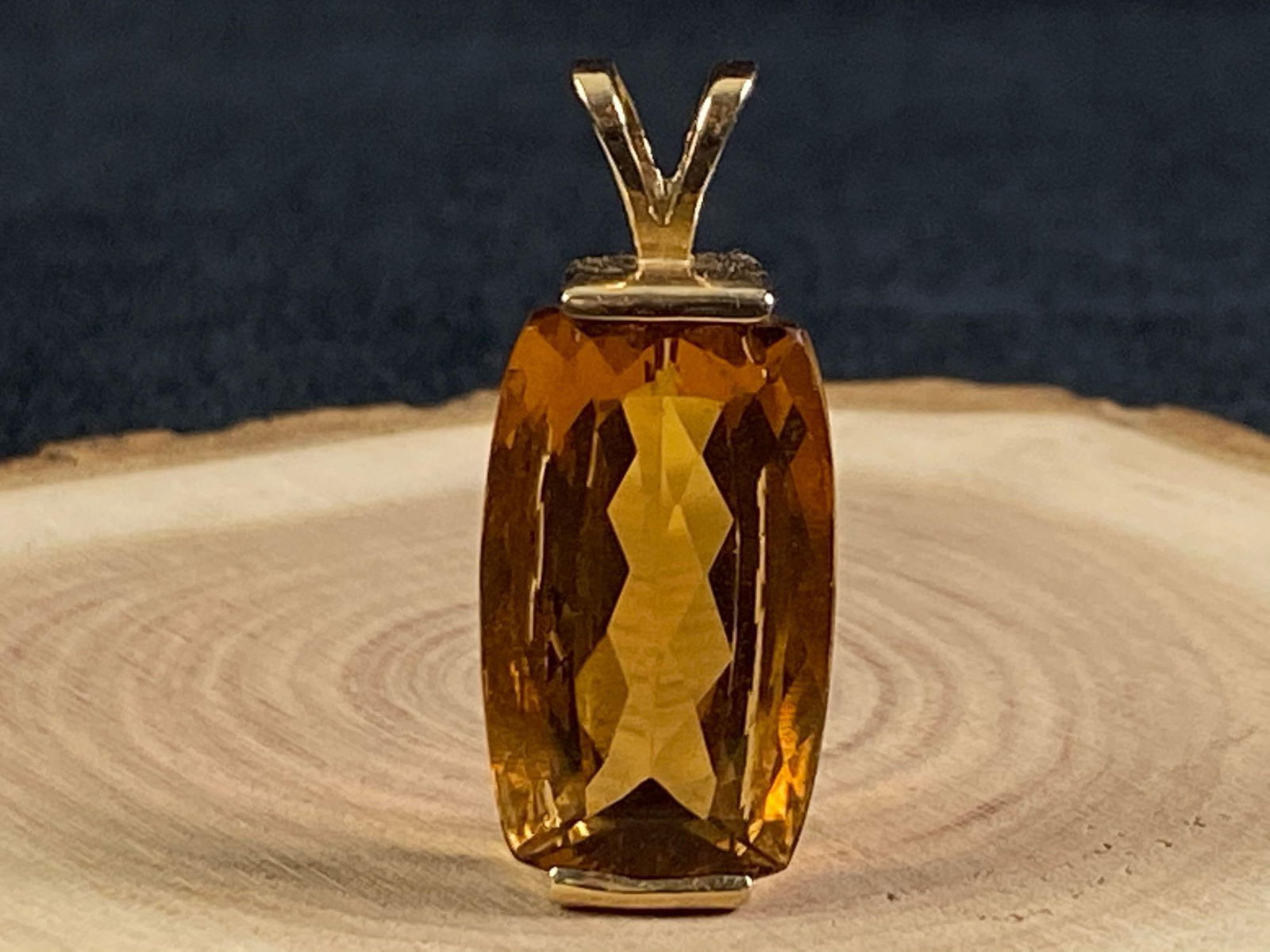Vintage 14K Gold Citrine Solitaire Charm / Pendant: This piece of authentic fine jewelry as been tested and researched prior to testing . Please view all our pictures they are part of our description. Happy Bidding DETAILS: Metal - 14K Color - Gold