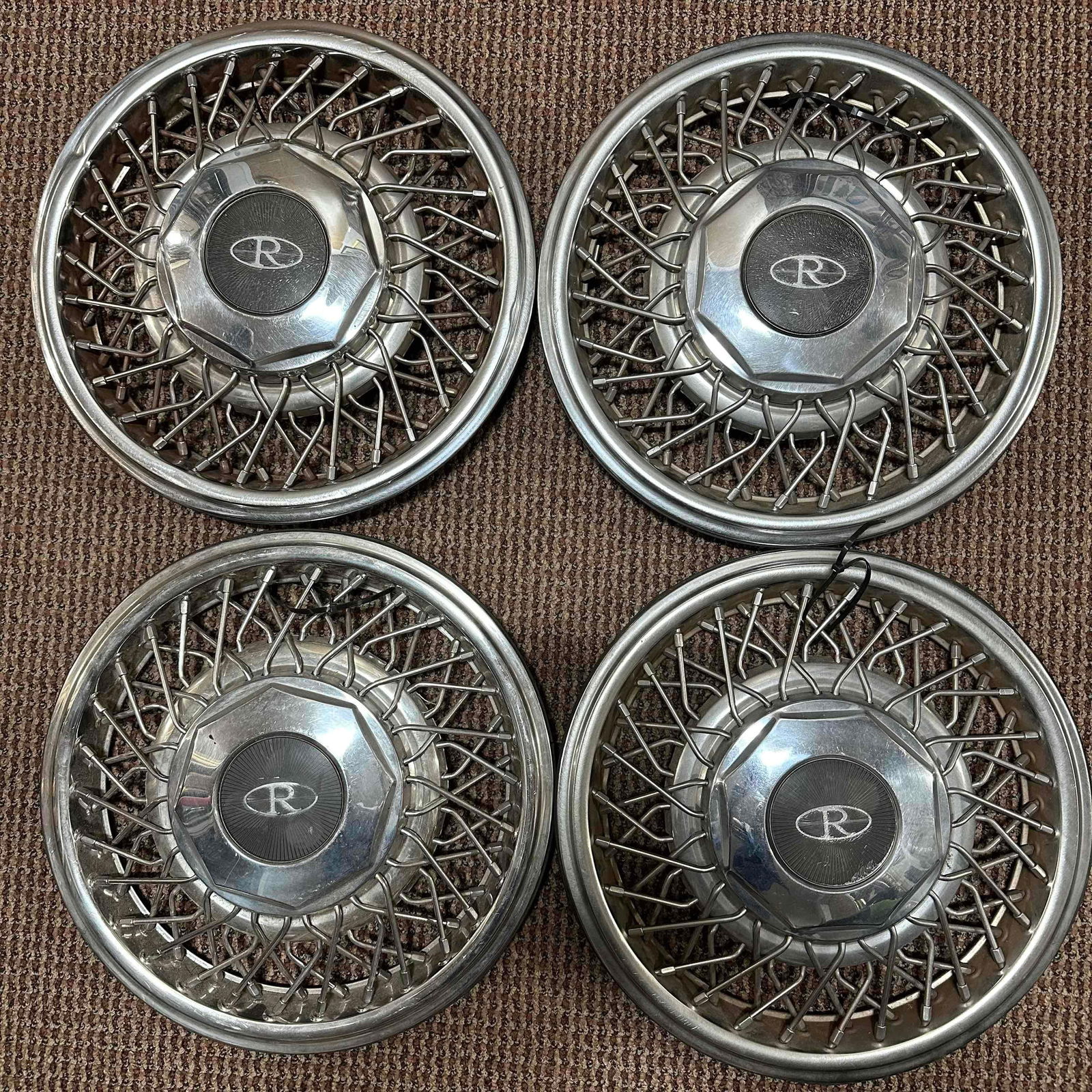 Buick Riviera Wire Spoke Hubcaps OEM Set of 4 (1 of 10)