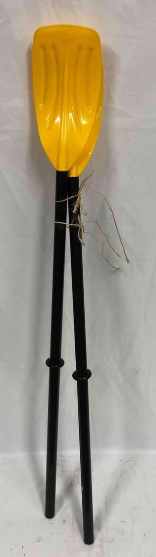 2 Plastic Kayak Paddles (1 of 5)