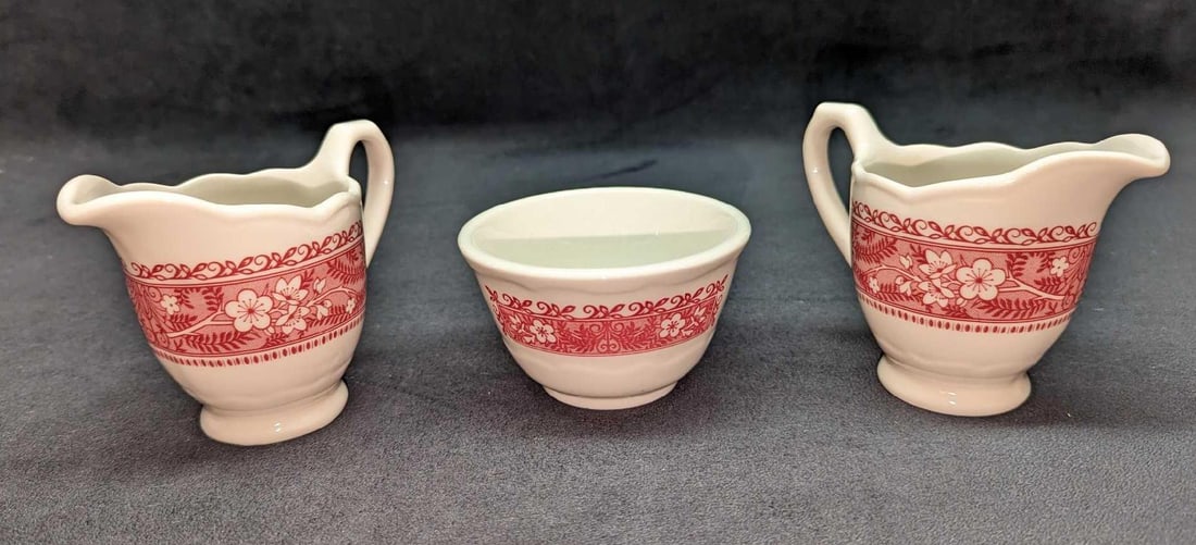 Syracuse Strawberry Hill Pink 2 Creamers & Custard Cup (1 of 10)