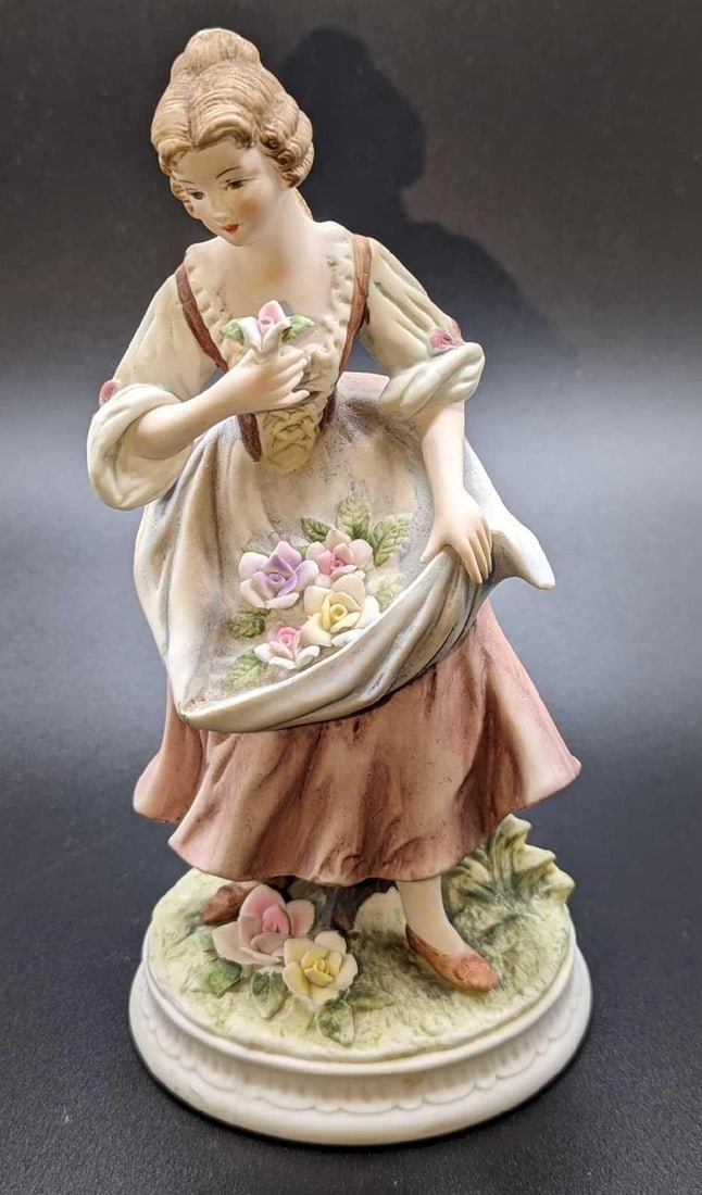 Lefton China Colonial Dressed Woman With Flowers Figurine (1 of 7)
