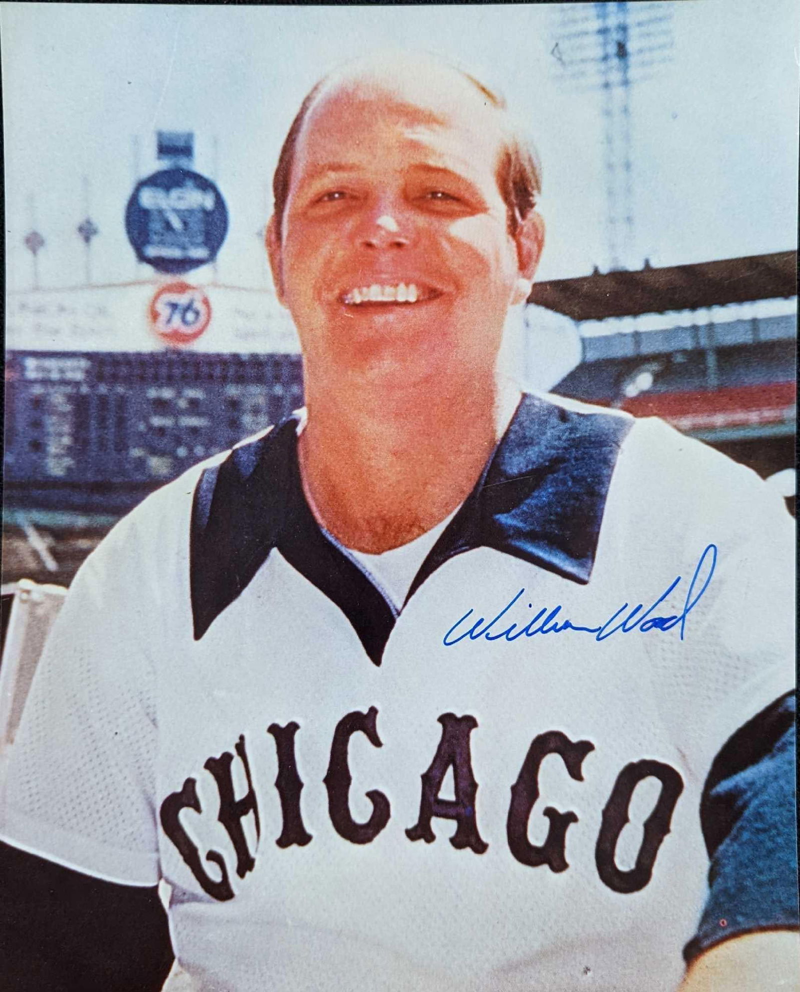 Autographed Wilbur Wood Baseball Photo 8"x10": Autographed photo of baseball player Wilbur Wood. This comes with a COA from "Sports Source". The photo comes in a protective sleeve that is approx 8 1/2" x 10 1/4" and it weighs 0.16lb. The photo is