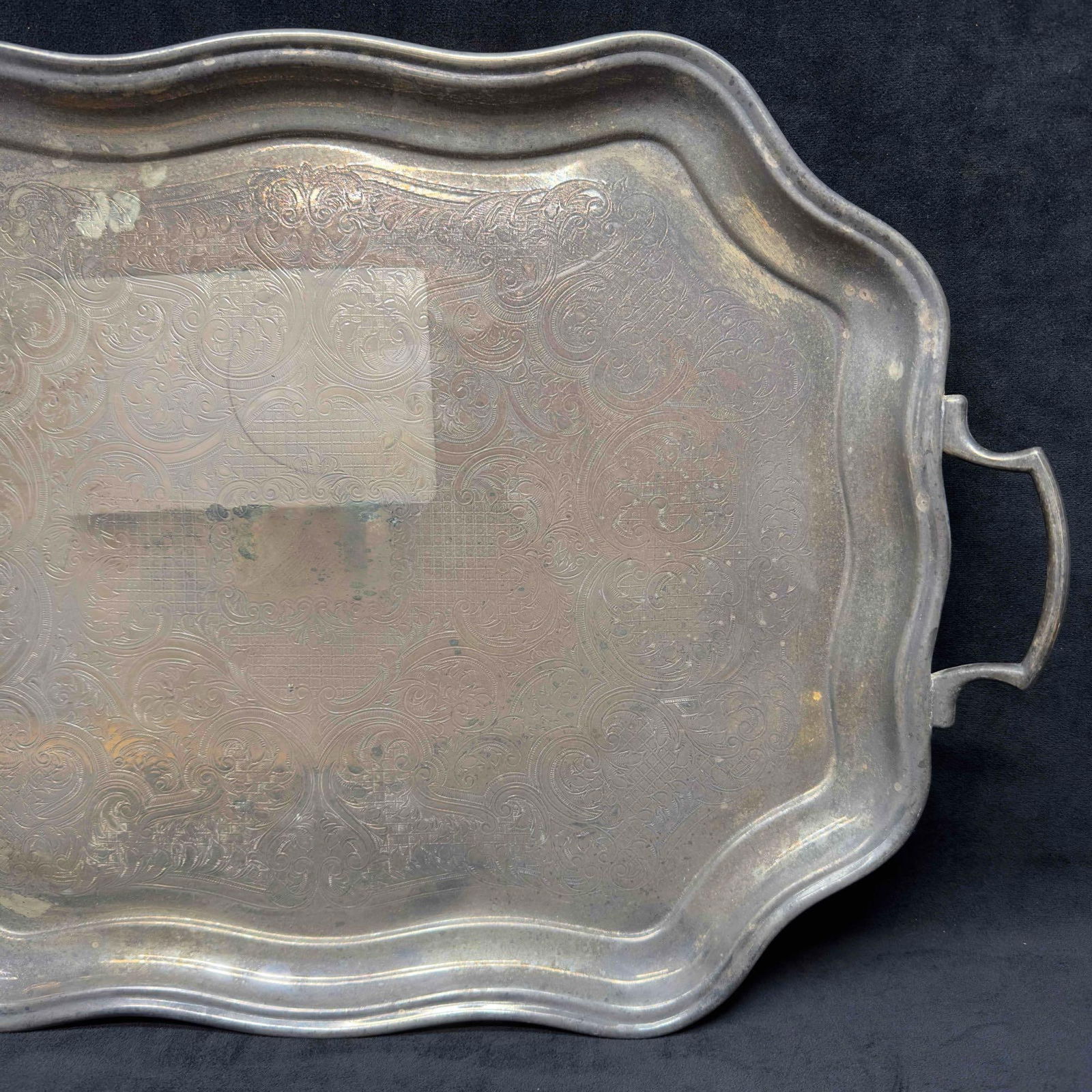 Silver Plated Cavalier Made in England Engraved Embossed Floral Flowers Serving Tray Platter (1 of 10)