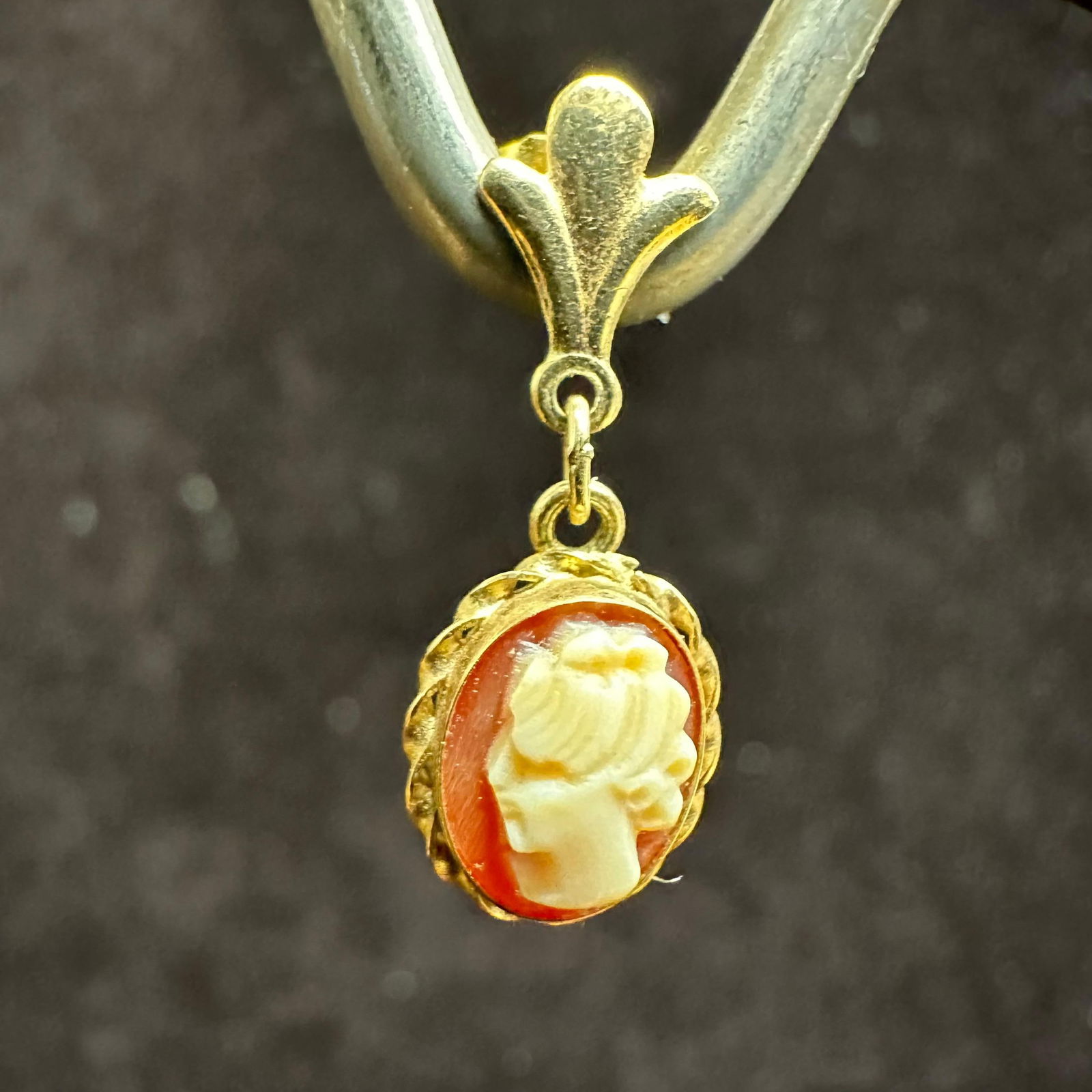 Carved Shell Cameo 14K Gold Earrings Art Deco Style: This item is in good pre-owned, previously used/displayed condition with noticeable light wear and surface scratches. Please reference all photos for full details. This piece of jewelry has been teste