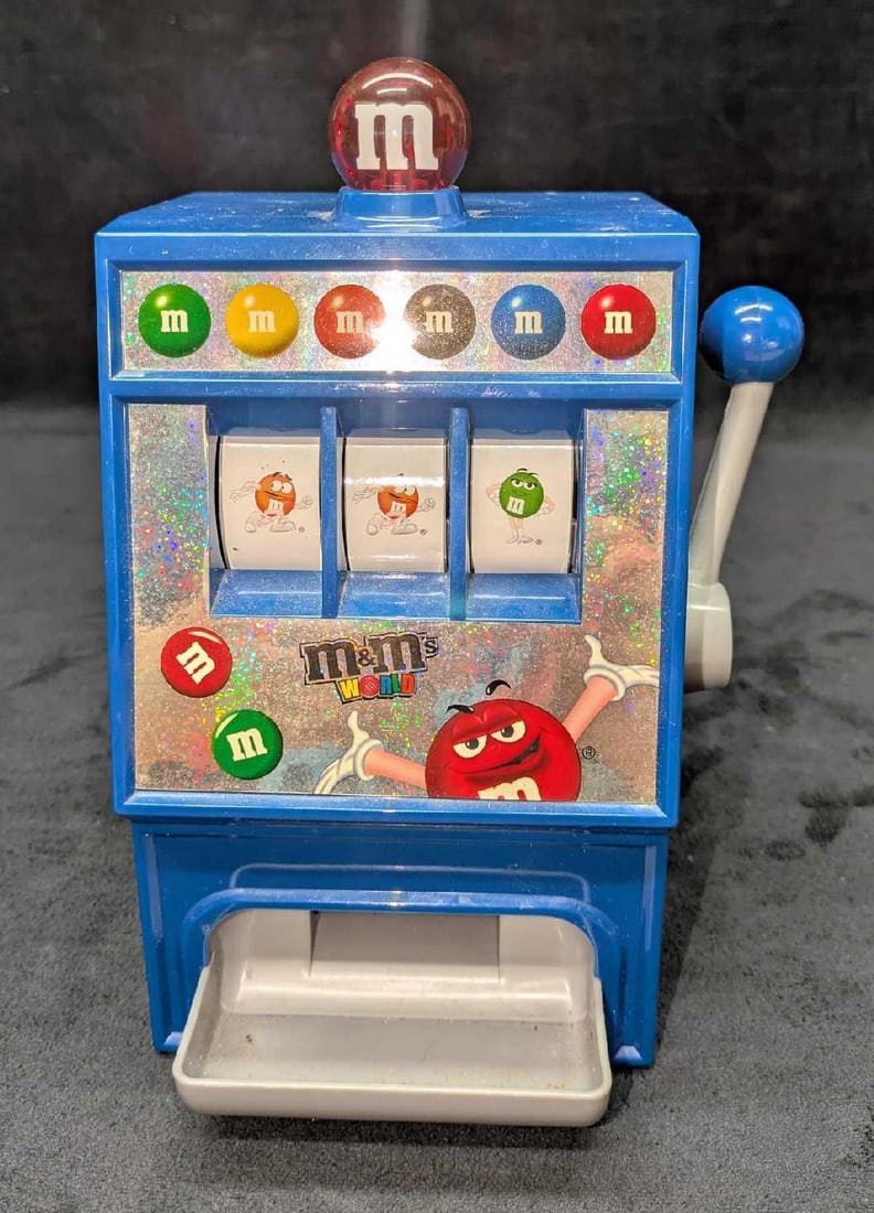 M&M Candy Dispenser Fun Machine And Slot Machine - 3