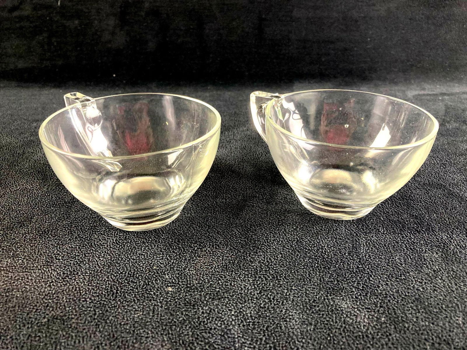 Set of (2) Small Glass Cups (1 of 4)