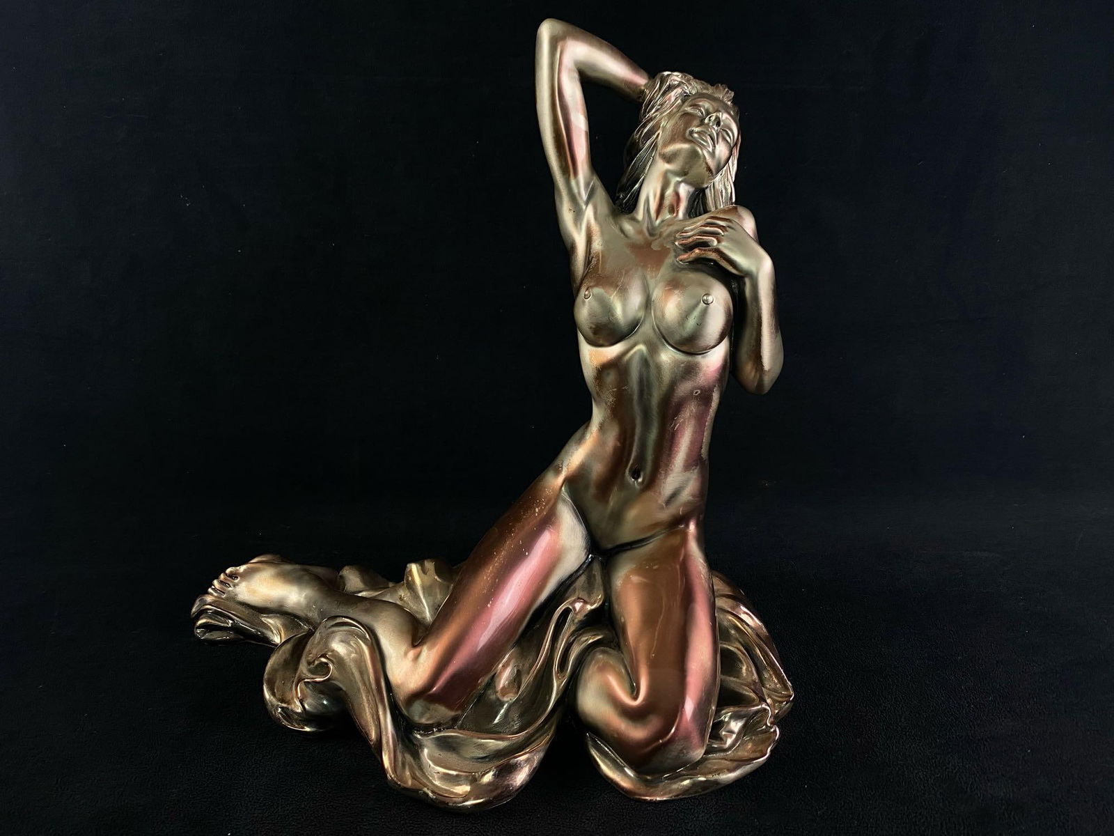 Rare Vintage Marcello Salvestrini Sterling Silver Laminate Nude Woman Statue: Rare Vintage Marcello Salvestrini Sterling Laminate Nude Woman Statue In Excellent Condition 12" Tall 13" at the Base 9" Wide 9Lbs > Signed By Artist also marked 925 with a pegasuses