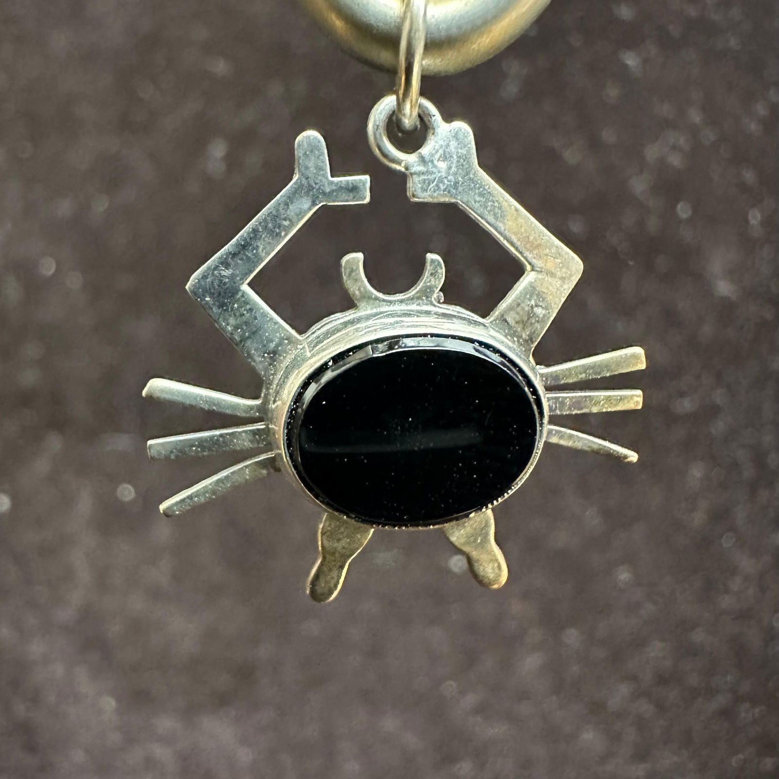 WRE Sterling Black Onyx Crab Pendant (1 of 4)