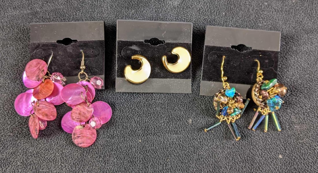 Fun Earrings Fashion Earrings Pink, Blue Chico's: Fun Earrings Fashion Earrings Pink Chico's This lot includes three pairs of earrings with backs. One pair is chico's brand and the others are not branded. These are in good condition.