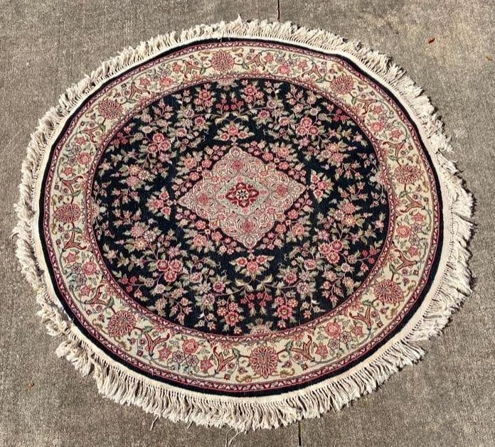 5' Circular Rug - 7