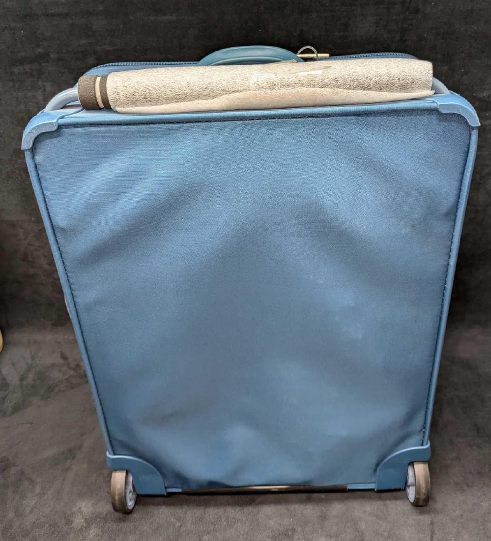 it Luggage Polyester Soft Sided Trolley Suitcase - 3