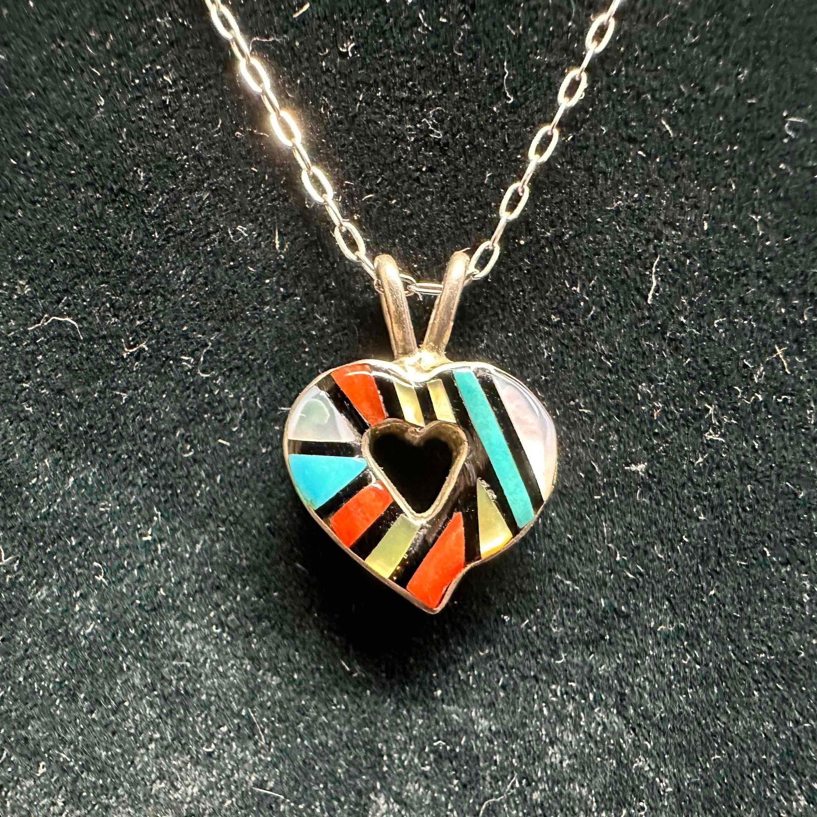 Angelena Laahty Silver Plated Heart Pendant Sterling 925 Chain Necklace: This item is in good pre-owned, previously used/displayed condition with noticeable light wear, and surface scratches. Please reference all photos for full details. This piece of jewelry has been test