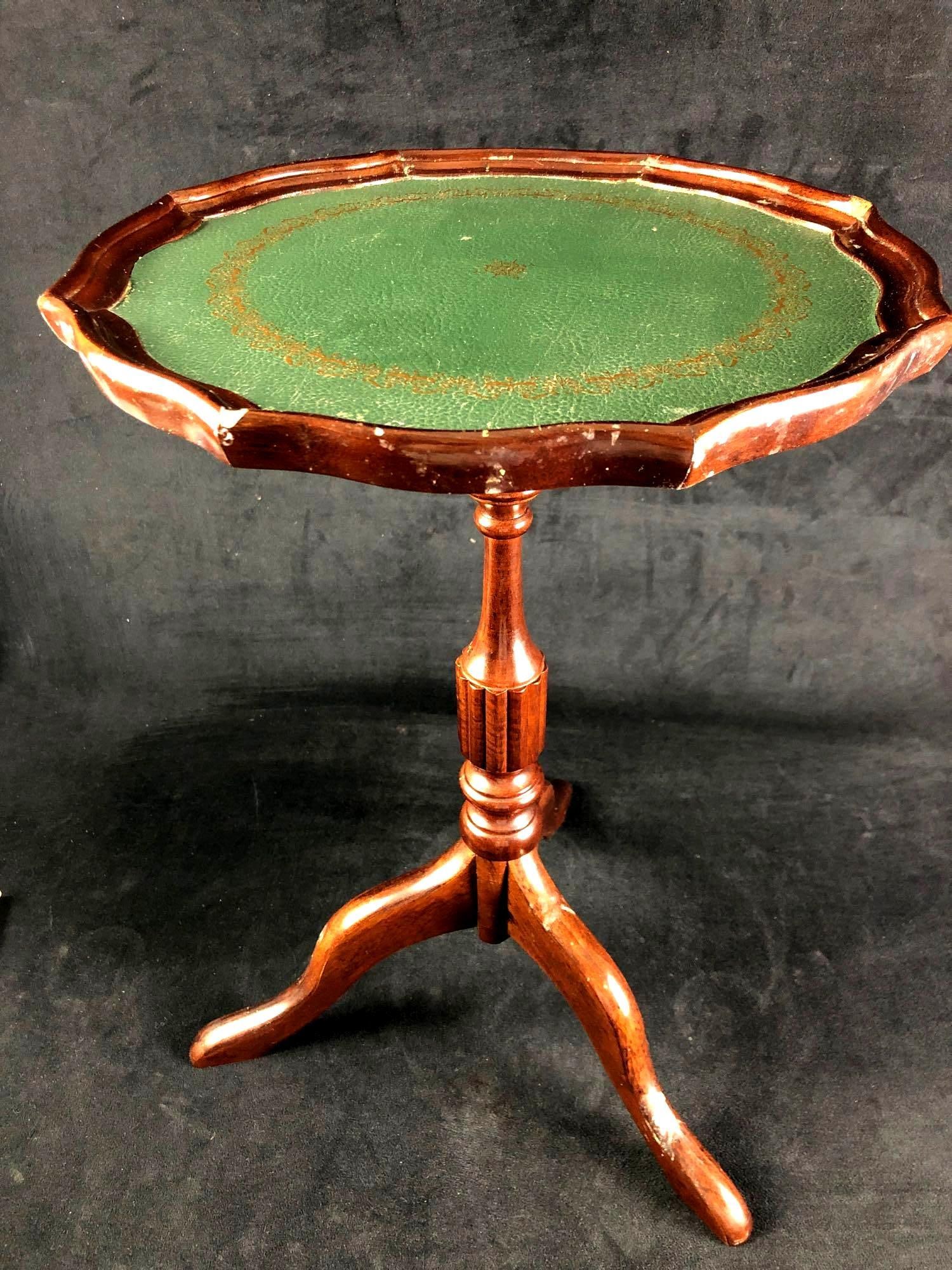 Small Bombay Wood Side Table - 2