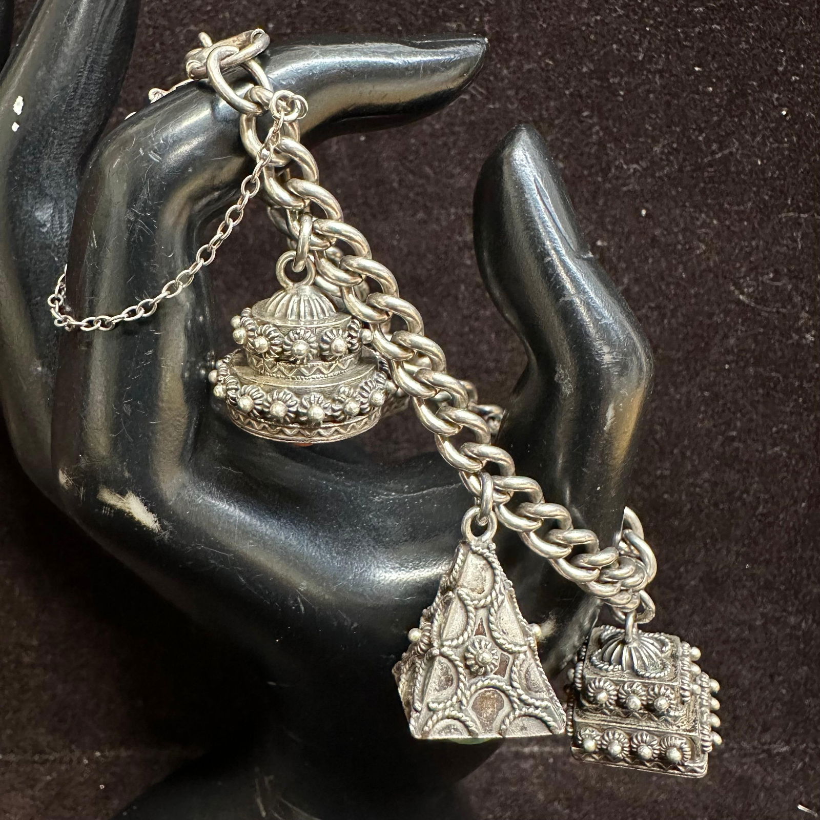 S and F Sterling Silver Five Ornate Gemstone Charms Etruscan Revival Style Bracelet T39: This item is in good pre-owned, previously used/displayed condition with noticeable light wear and surface scratches. Please reference all photos for full details. This piece of jewelry has been